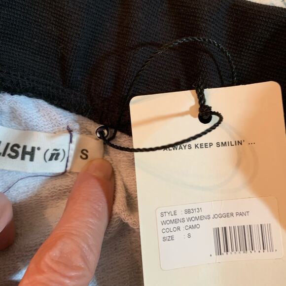 NWT DESIGNER PURPLE CAMO JOGGERS SWEATPANTS W/ EQUESTRIAN PATCHES S - Picture 5 of 7